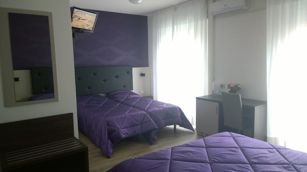 Hotel Gambrinus ลินญาโน ซับเบียโดโร ภายนอก รูปภาพ