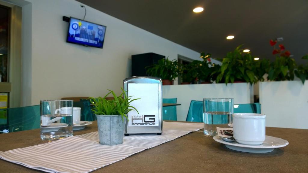 Hotel Gambrinus ลินญาโน ซับเบียโดโร ภายนอก รูปภาพ